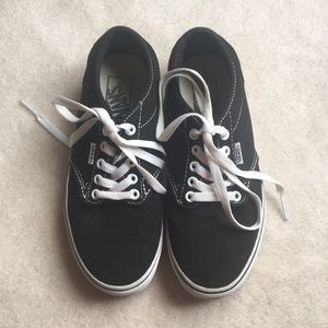 Women’s Black Chima Vans sz 7